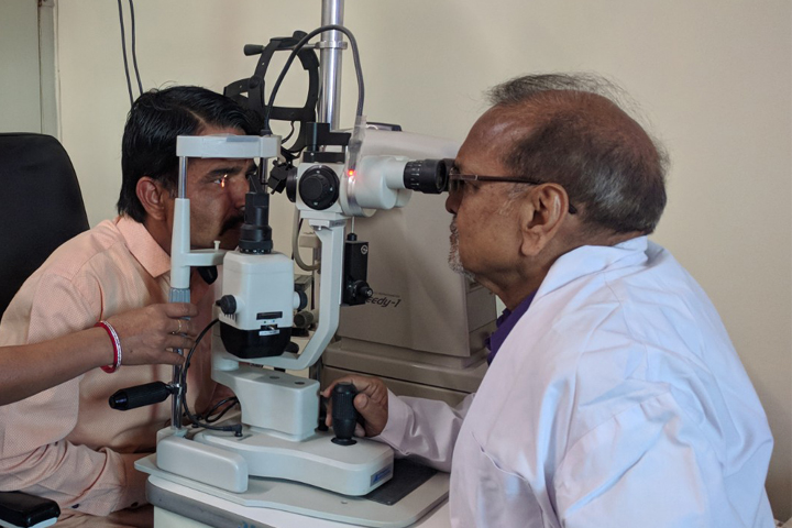 best eye checkup at giriraj goyal eye hospital near Vaishali Nagar Jaipur
