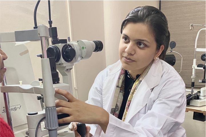 Eye-specialist-in-Vaishali-Nagar-Jaipur-Dr-Karishma-Goyal